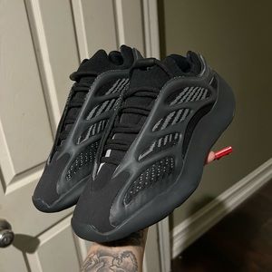 Yeezy 700